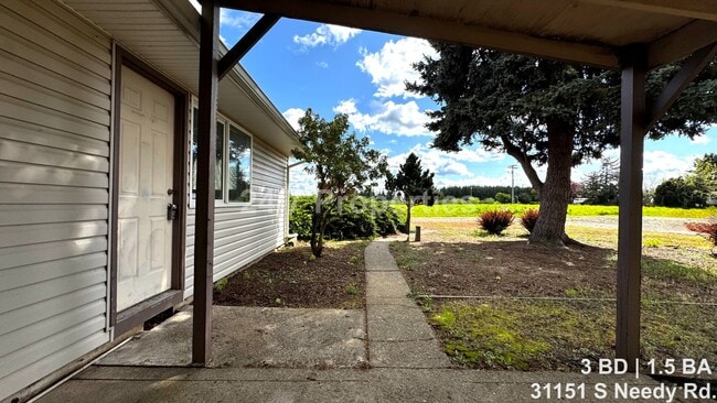 Building Photo - Country Living in Canby - 3 BD | 2 BA Home