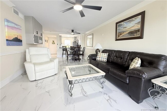 Building Photo - 1950 SW Palm City Rd