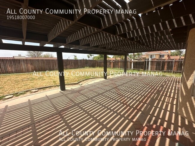 Building Photo - 24459 Brown Dove Cir