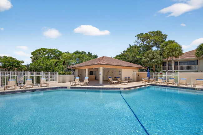 Building Photo - 611 Brackenwood Cove