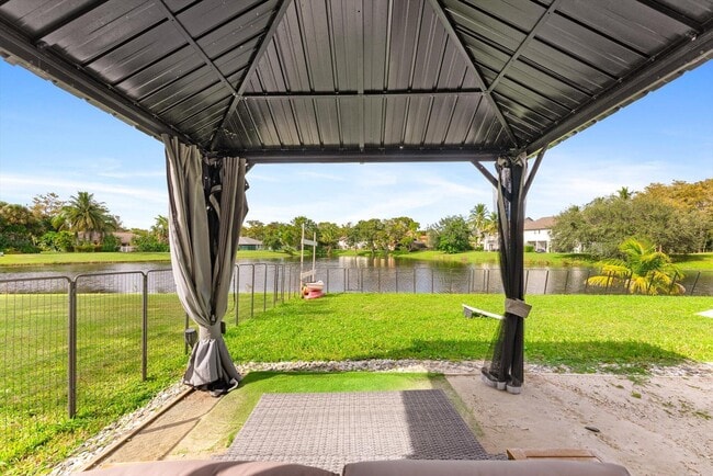 Building Photo - 13947 Geranium Pl