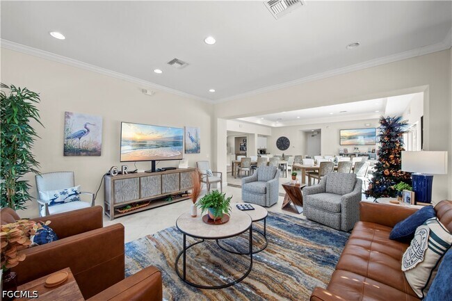 Building Photo - 11021 Gulf Reflections Drive