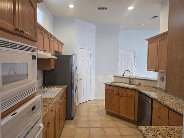 Building Photo - 5940 Rosebud Dr