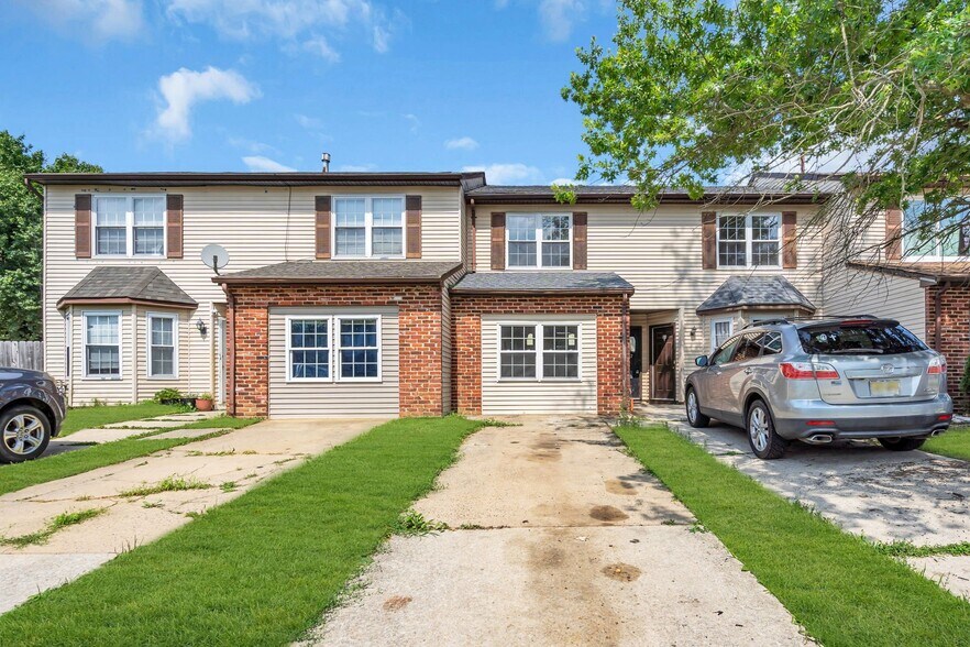 Building Photo - 56 Hopewell Ln