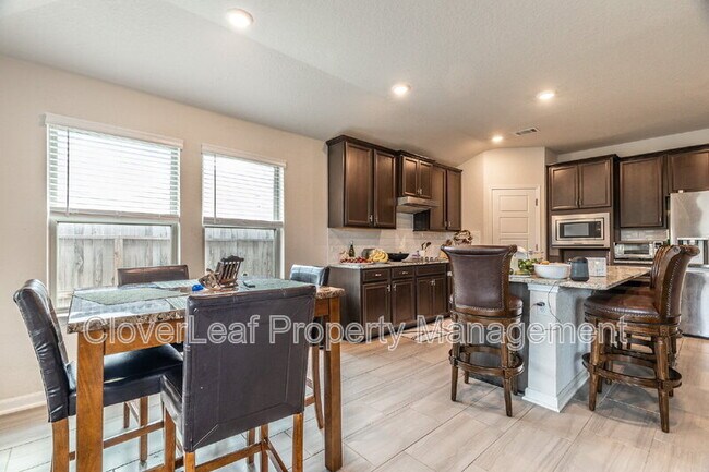Building Photo - 3033 Casillero St