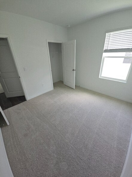 Building Photo - 6883 Broad River Ave
