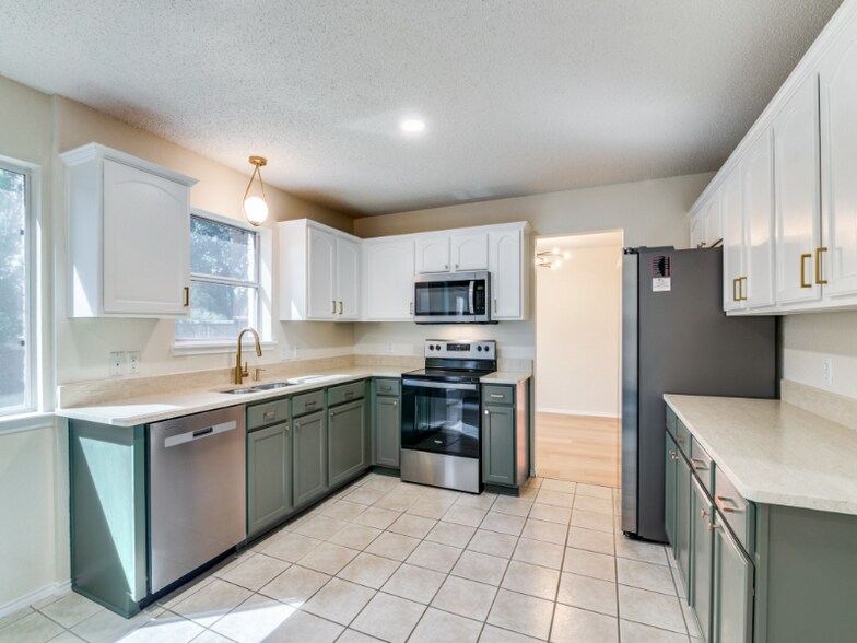 Building Photo - 432 Ponderosa Trail