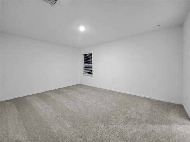 Building Photo - 3054 Mallorca Dr