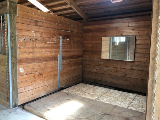 Building Photo - 14935 W Old School Rd