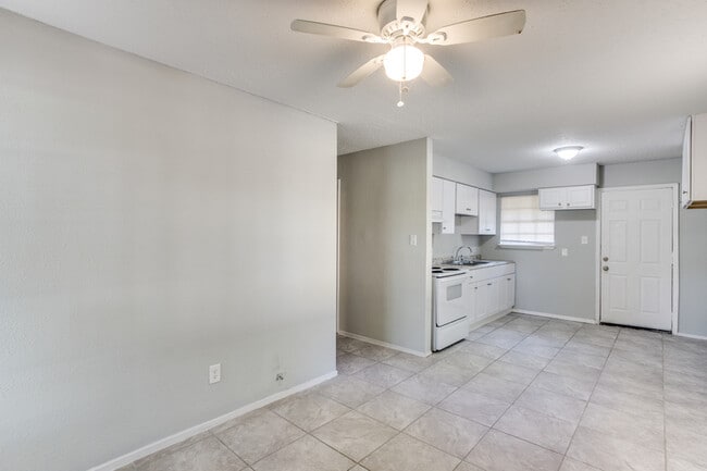 Building Photo - 510 Frazier St