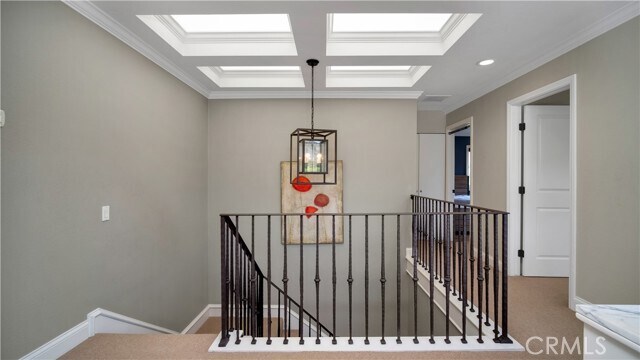Building Photo - 10 Flintridge