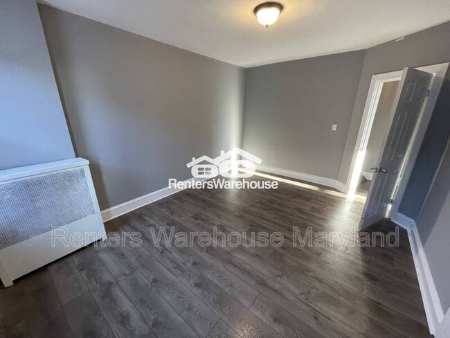 Building Photo - 3400 Dudley Ave