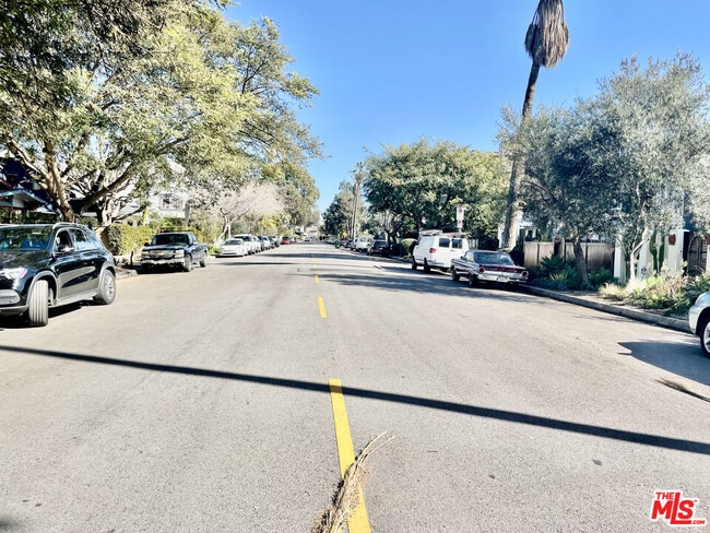 Building Photo - 511 Rialto Ave