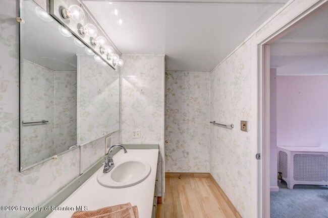 Building Photo - 454 Hickory St