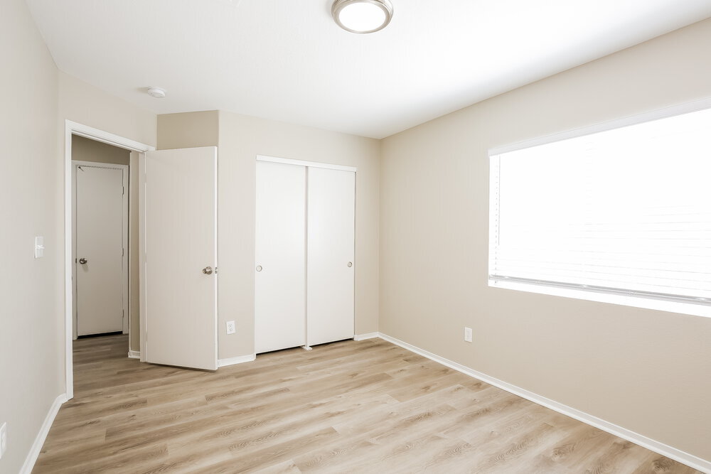 Building Photo - 4944 Sapphire Light St