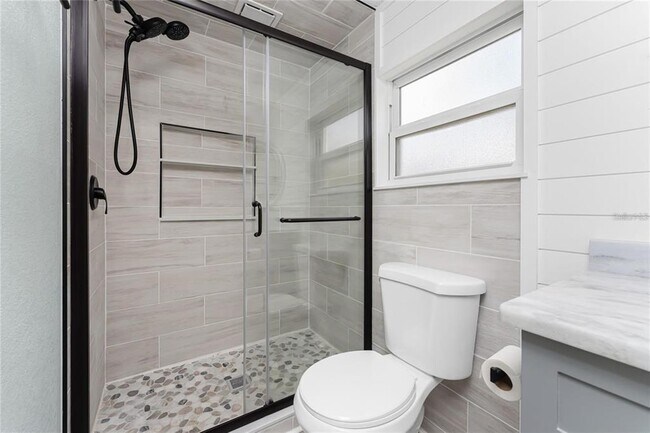 Building Photo - 11916 SW Newman Terrace