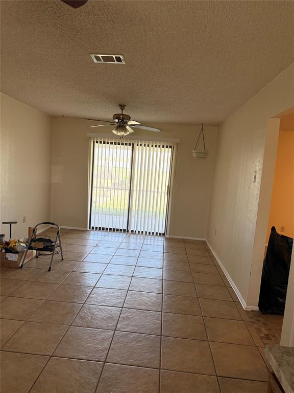 Building Photo - 5931 Limmer Loop