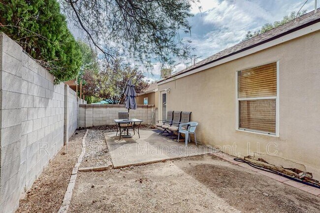 Building Photo - 10728 Hatch Dr NW