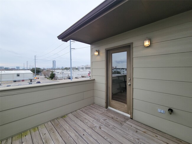 Building Photo - 1602 White St