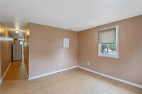 Building Photo - 6 N 4th St