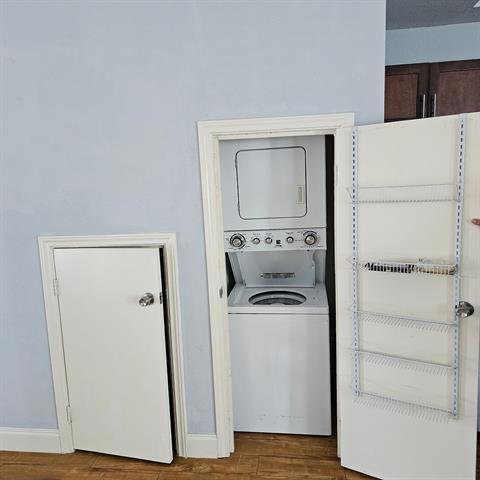 Building Photo - 4318 Junius St