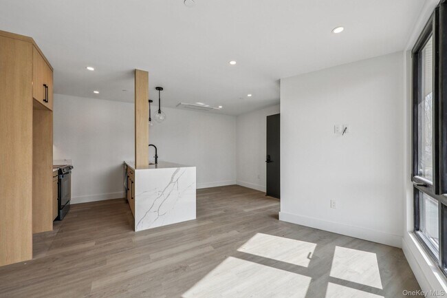 Building Photo - 325 Manville Rd