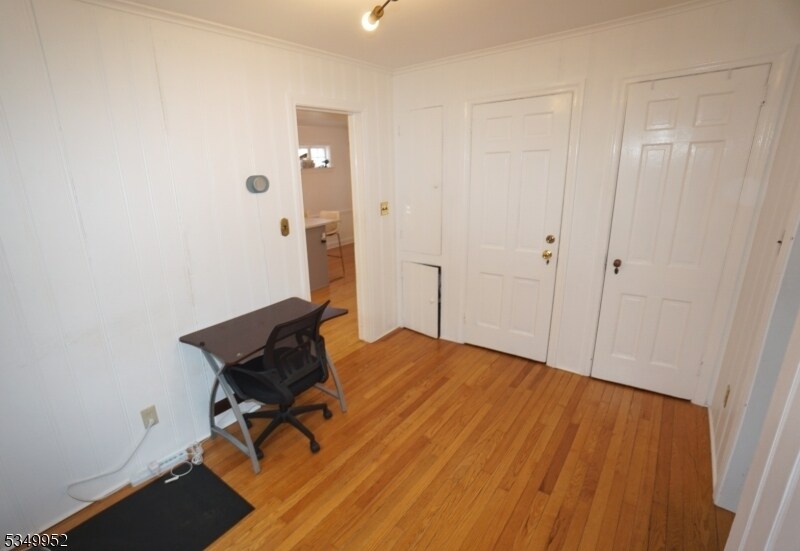 Building Photo - 661 Pierpont St