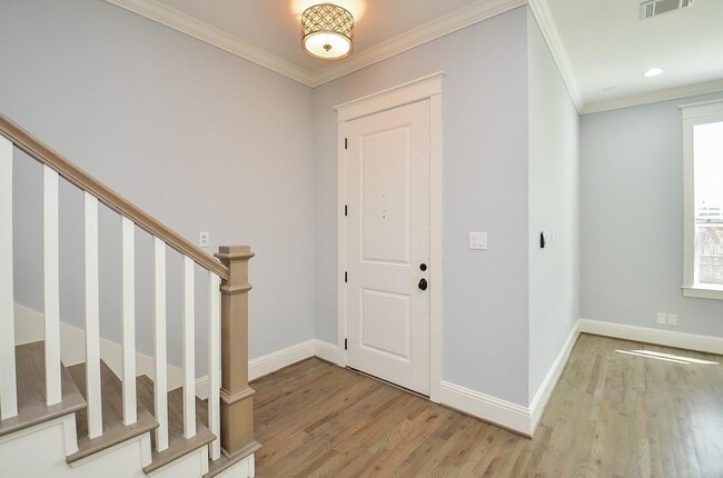 Building Photo - 2511 Judiway St