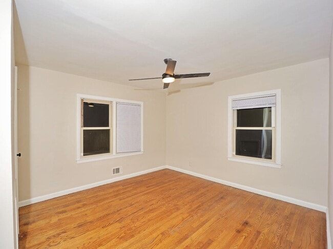 Building Photo - 1981 Brannen Rd SE