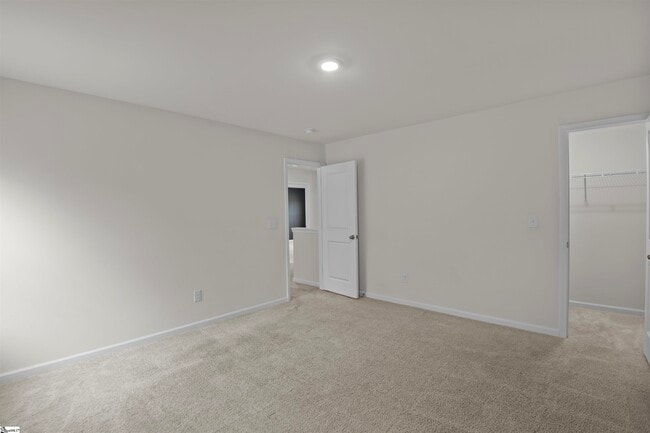 Building Photo - 213 Sweetgrass Ln