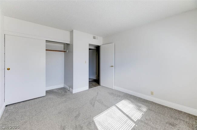 Building Photo - 4417 Berkley Ave