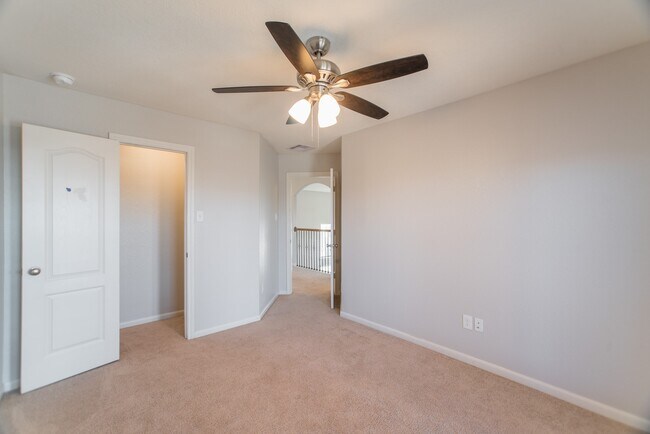 Building Photo - 8 Florentino Vine Pl