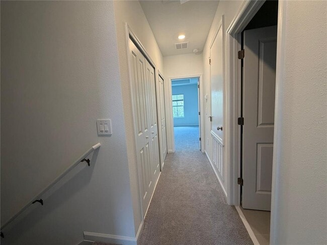 Building Photo - 2799 Skyline Lp