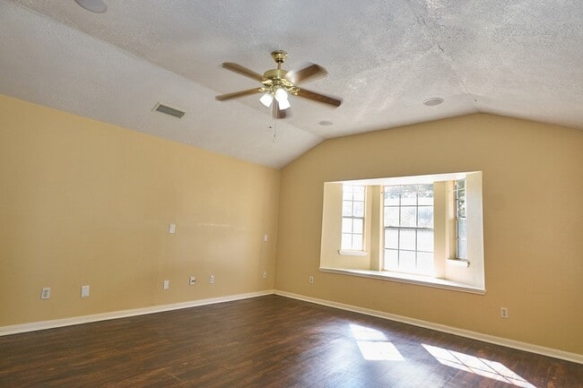 Building Photo - 219 Fort Sumter Ct