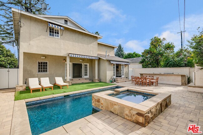 Building Photo - 4419 Clybourn Ave