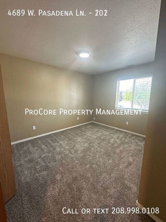 Building Photo - 2 Bedrooms, 2 Baths Ground Floor Unit in D...