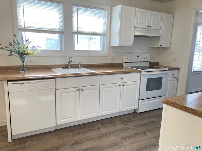 Building Photo - 29 Sterling Pl