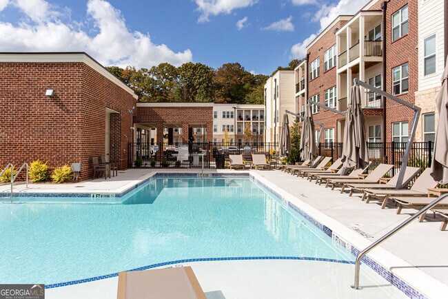 Building Photo - 300 Prominence Point Pkwy