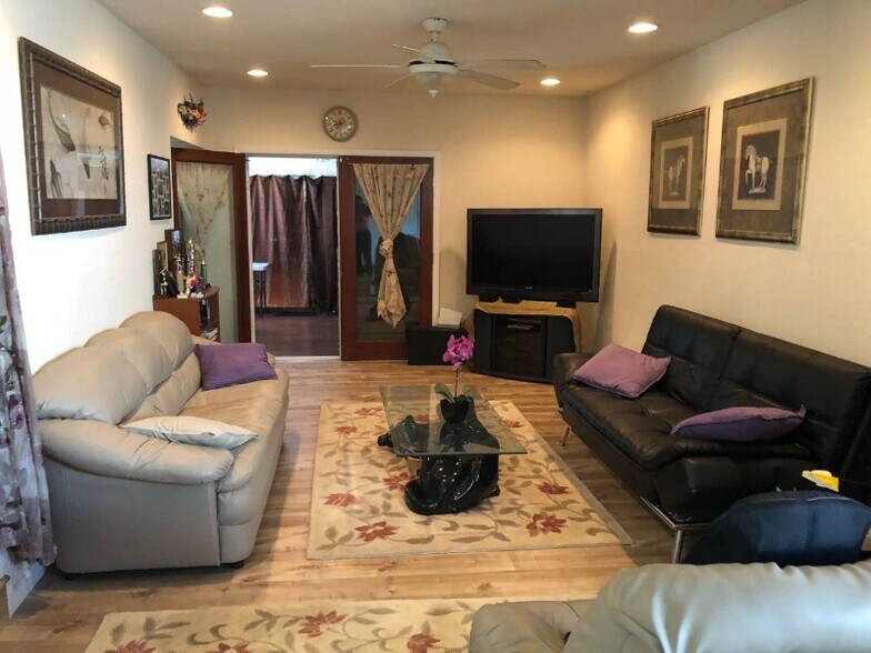 Building Photo - 1092 Keldon Dr