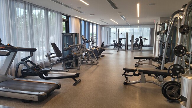 Building Photo - 5350 NW 84th Ave