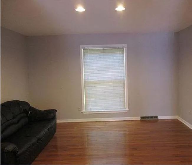 Building Photo - 223 Springhouse Ln