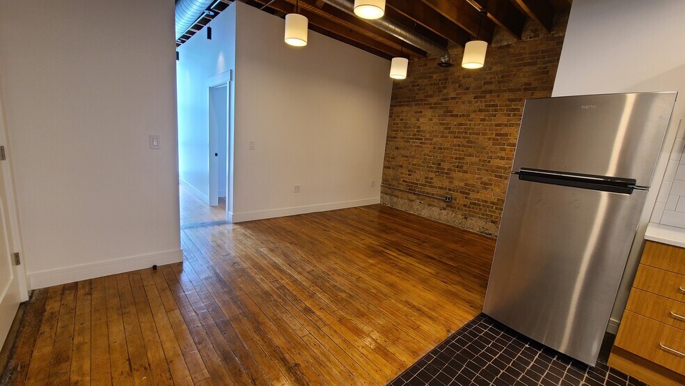 Living Area - 2886 S Archer Ave