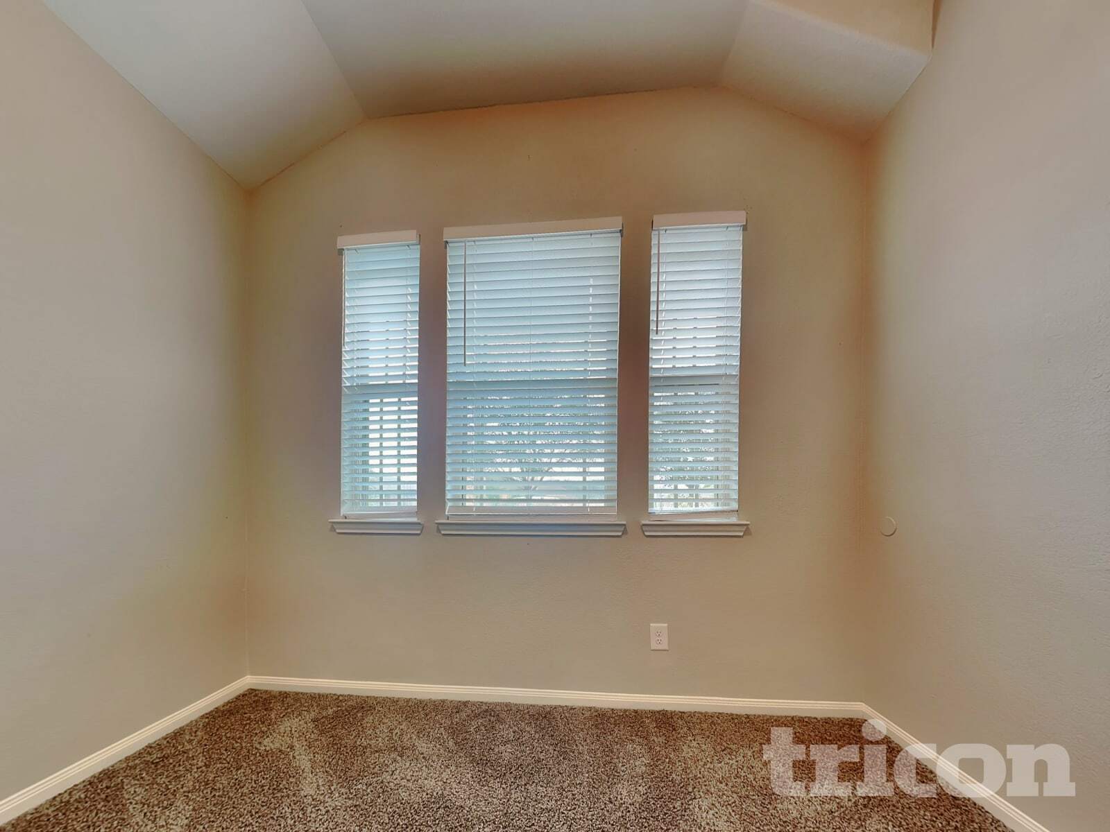 Building Photo - 15607 Jackie Robinson Rd