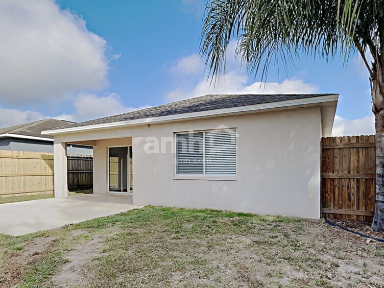 Building Photo - 4417 Country Hills Blvd