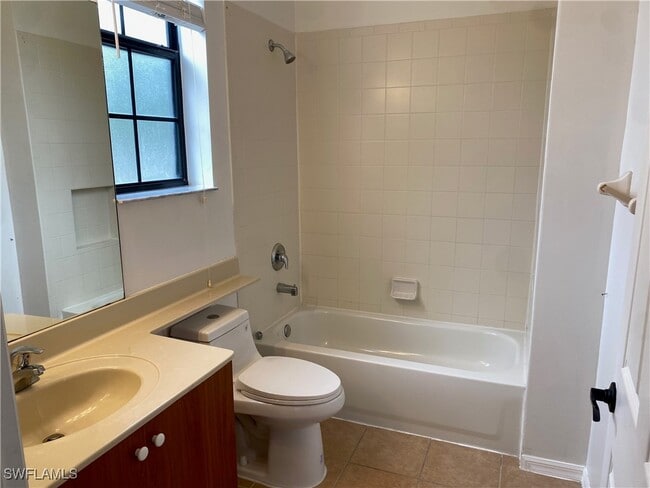 Building Photo - 15270 Summit Pl Cir