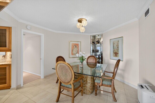 Building Photo - 5200 N Ocean Dr