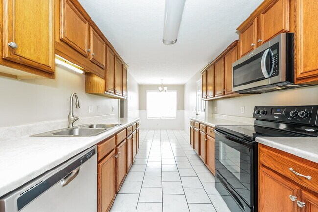 Building Photo - 1605 Dodd Trail