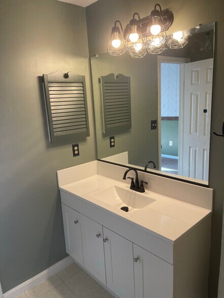 Building Photo - 4310 Brighton Ln