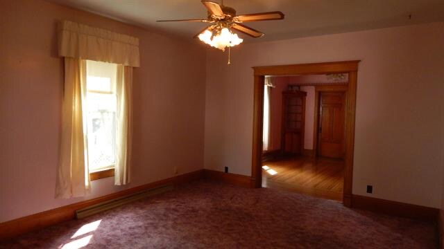 Building Photo - 390 Ellen St