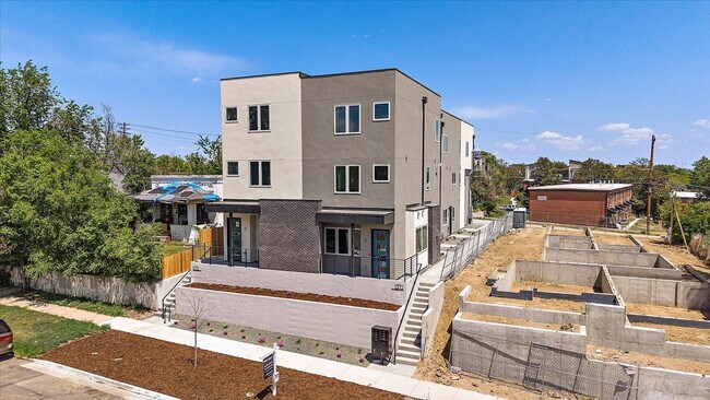 Building Photo - Lowell1372